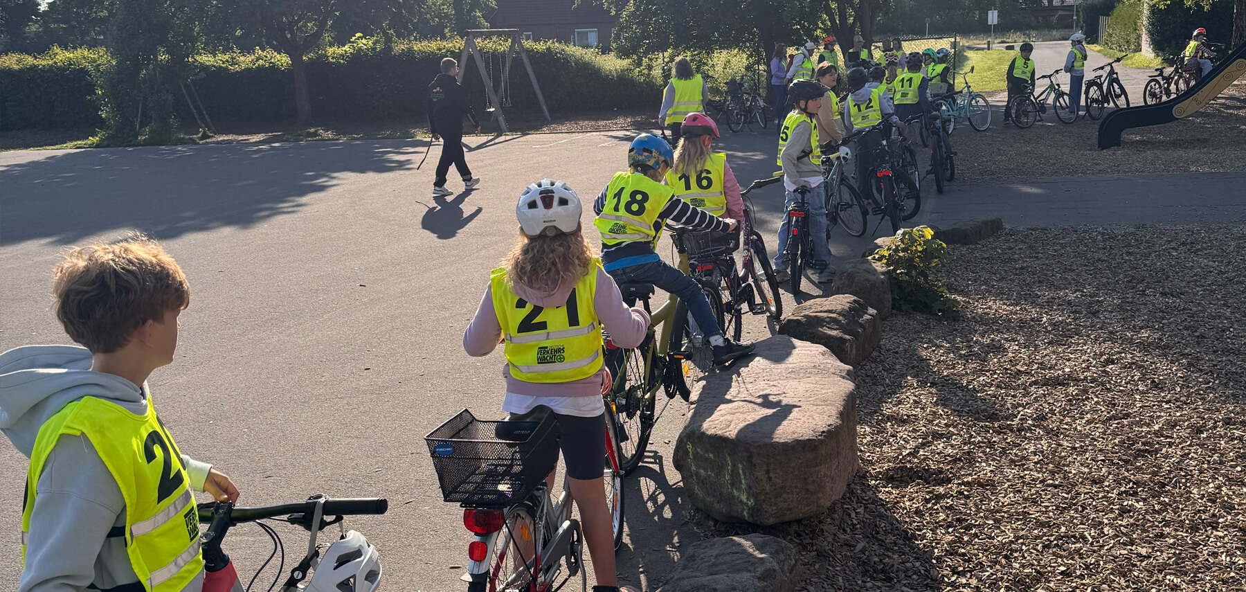 Praktische Fahrradprüfung der Schüler