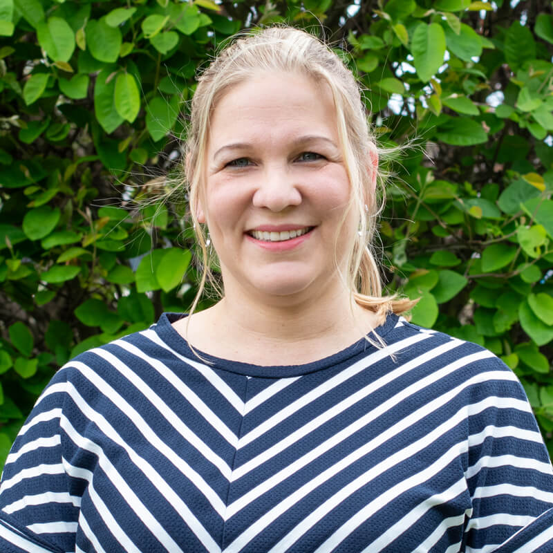 Lehrkraft - hellmold